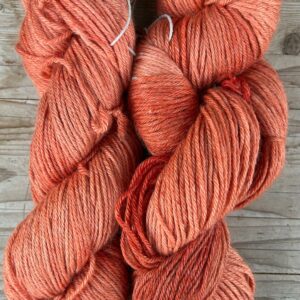 80 % Mérinos & 20 % Bambou non superwash : DK Garance